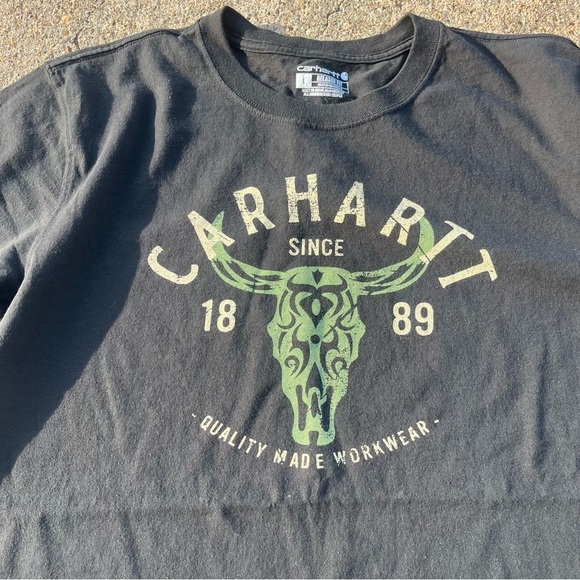 Carhartt Black and Green Graphic Tee - Picture 5 of 5